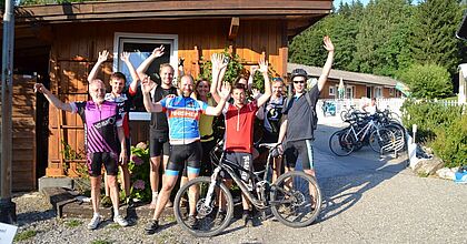 Sportwoche in kärnten in österreich im Forellenhof. Fahrradfahren in der Gruppe