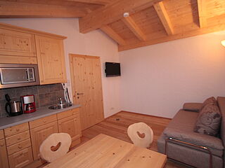 4er Ferienwohnung Nr.4 im Haus Gamsalm in Österreich im Grossglockner Resort mit Hoefer Sport und Reisen.