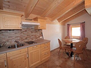 4er Ferienwohnung Nr.5 im Haus Gamsalm in Österreich im Grossglockner Resort mit Hoefer Sport und Reisen.